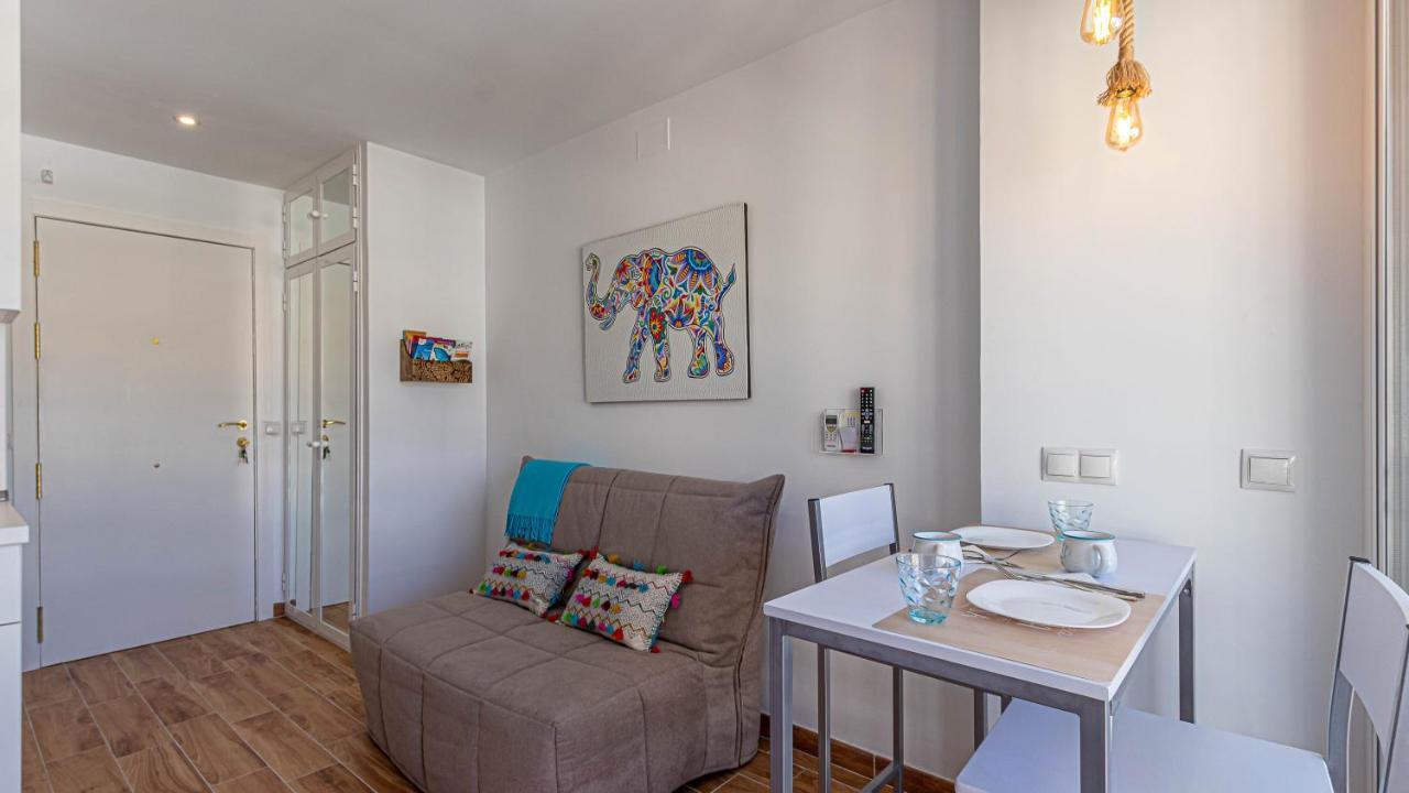 Apartamento 797 Rentals- Coqueto Estudio A 3 Min De La Playa Benalmádena